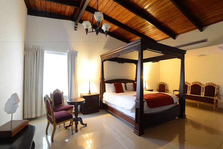 Room 14 of 85