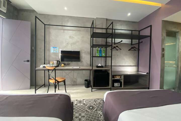 Room 38 of 69