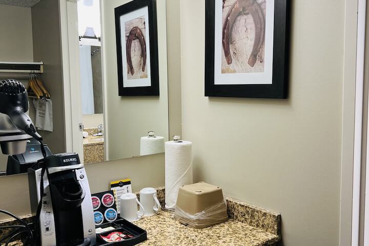 Breakfast/Coffee Service 18 of 38