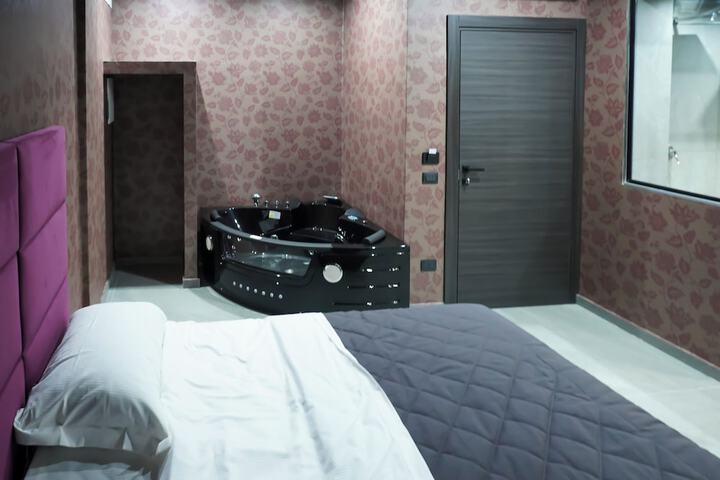Room 8 of 15