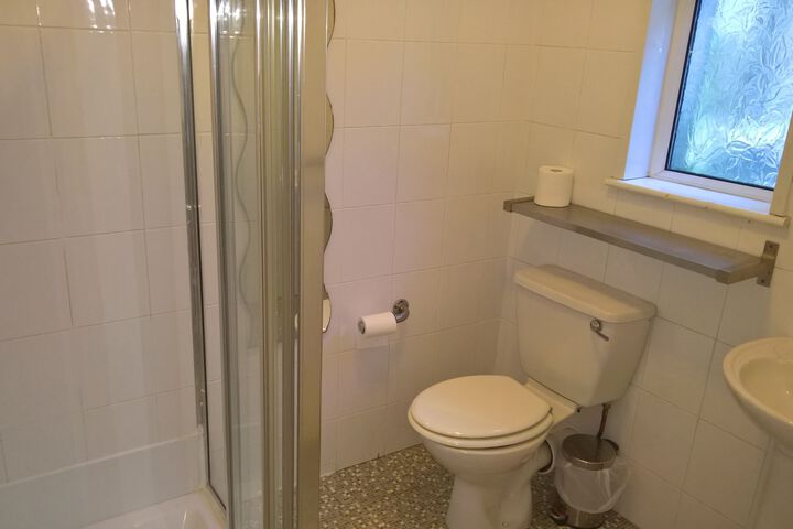 Room 4 of 30