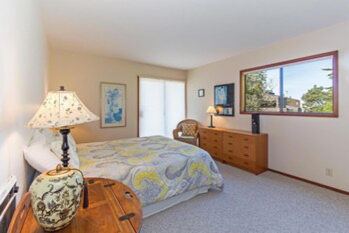 Room 27 of 31