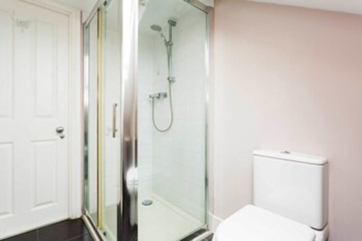 Room 2 of 19