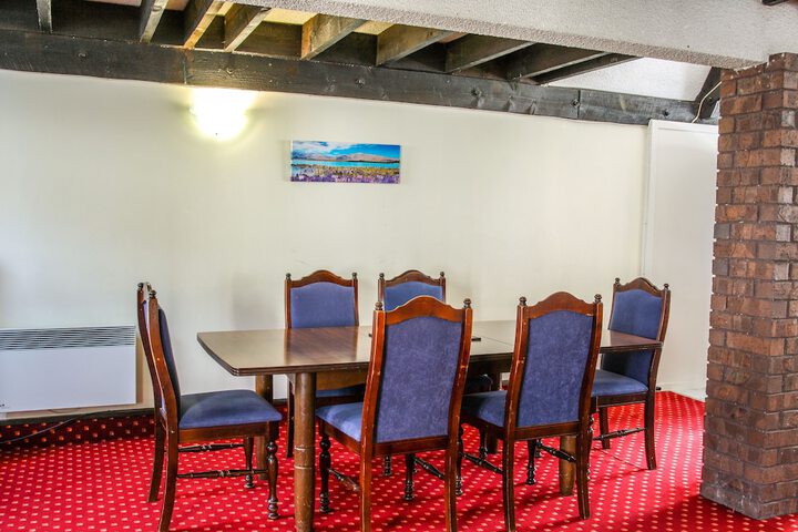 Room 10 of 40