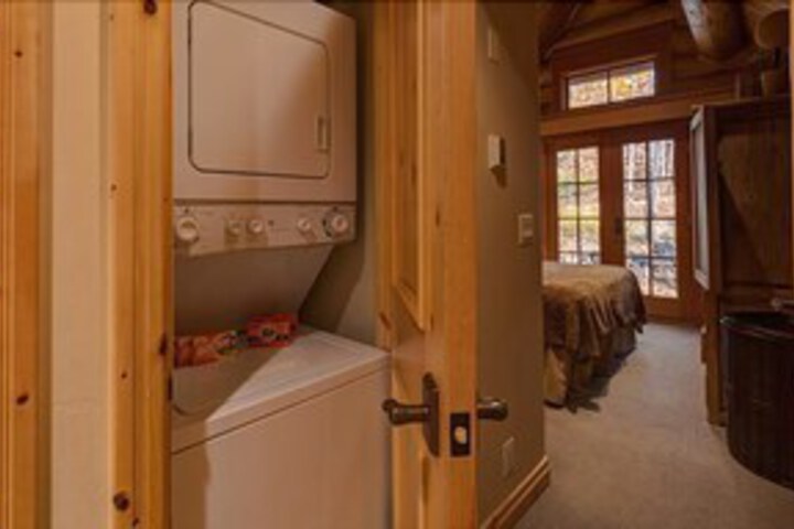 Room 18 of 24