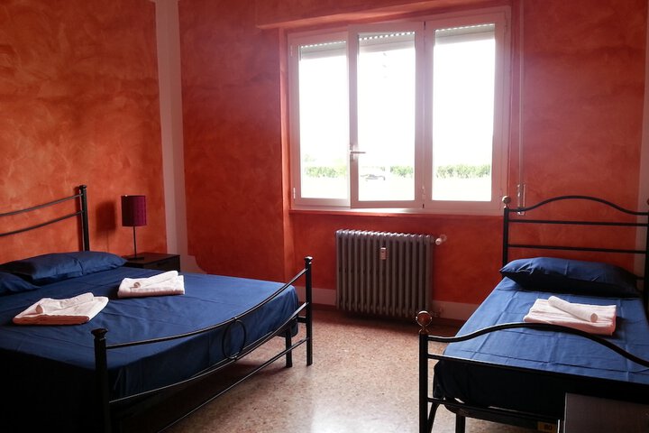 Room 6 of 23
