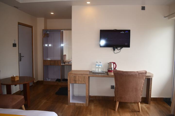 Room 9 of 95