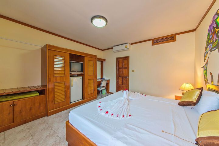 Room 18 of 30
