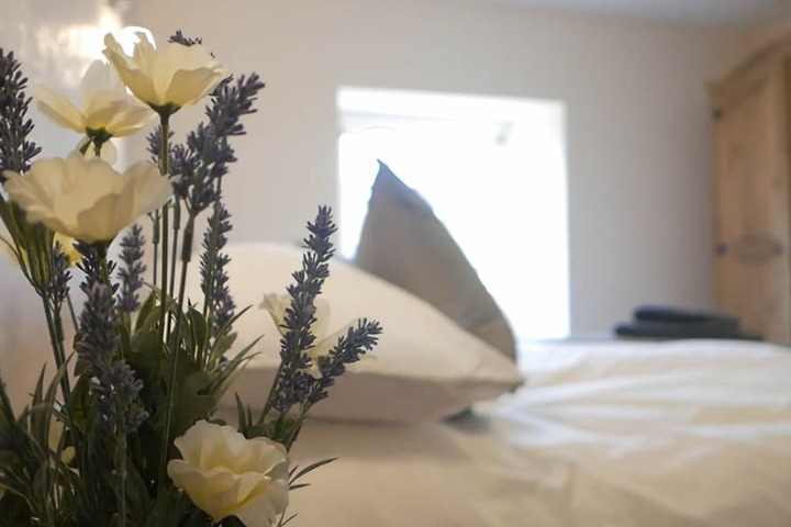 Room 8 of 18