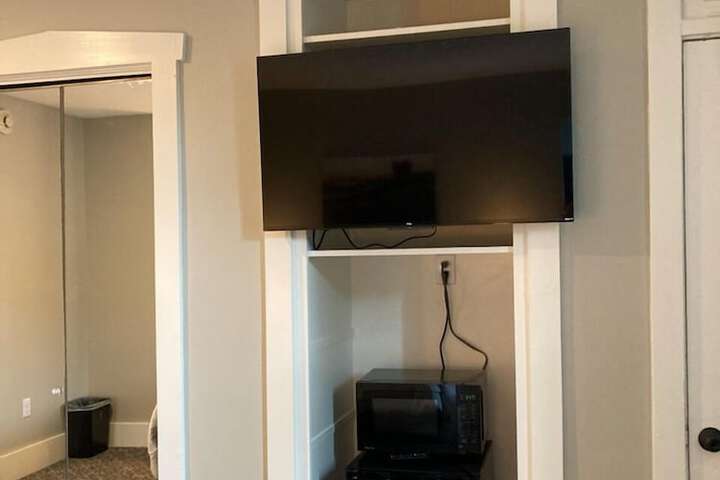 Room 75 of 141