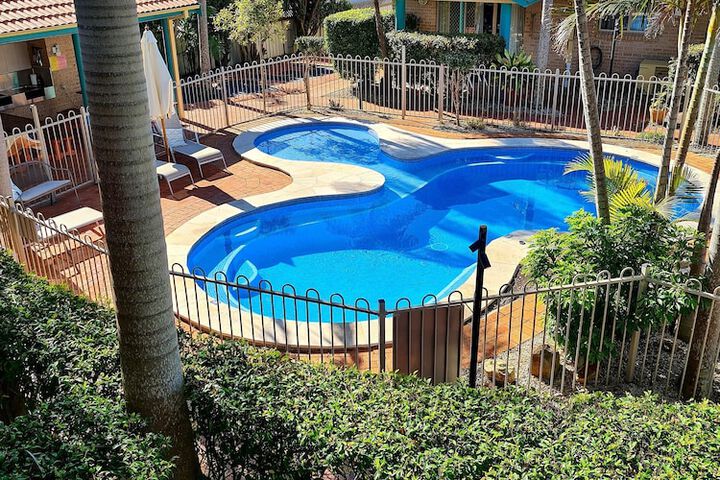 Pool Hotel