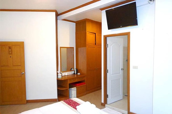 Room 16 of 55