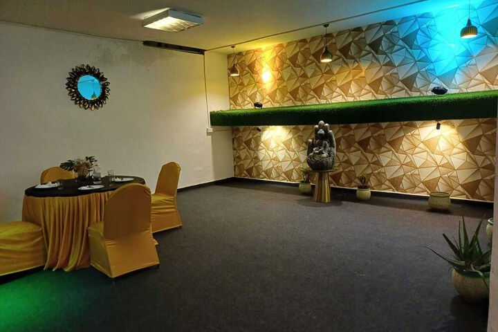 Dining 62 of 69