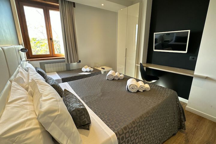 Room 28 of 154