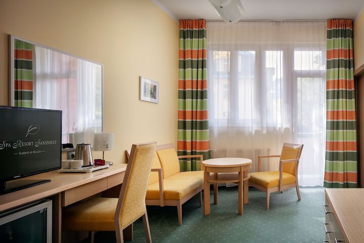 Room amenity