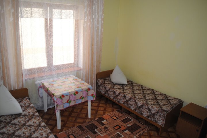 Room 6 of 54
