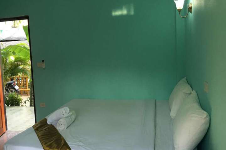 Room 11 of 35