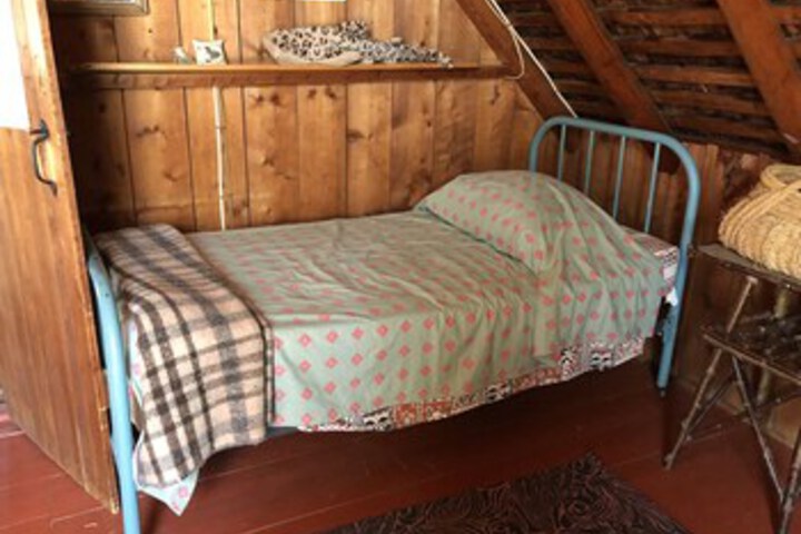 Room 16 of 18