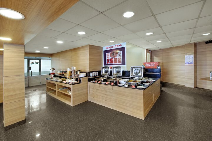 Dining Photos