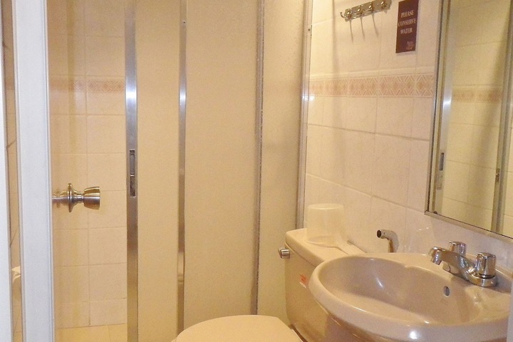 Room 26 of 39