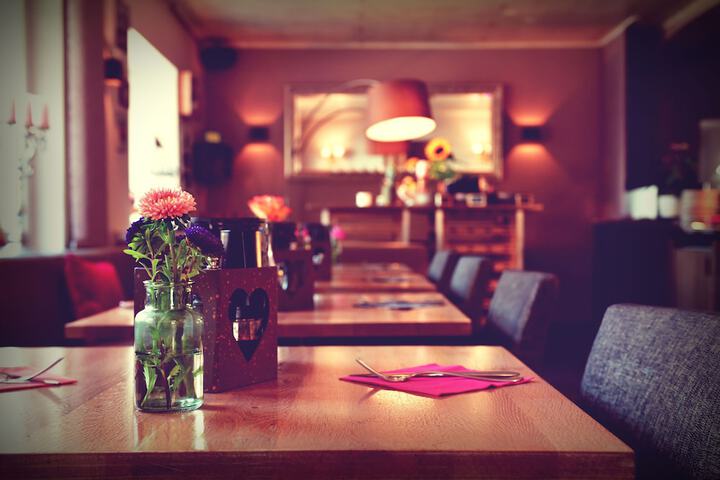 Dining 48 of 75