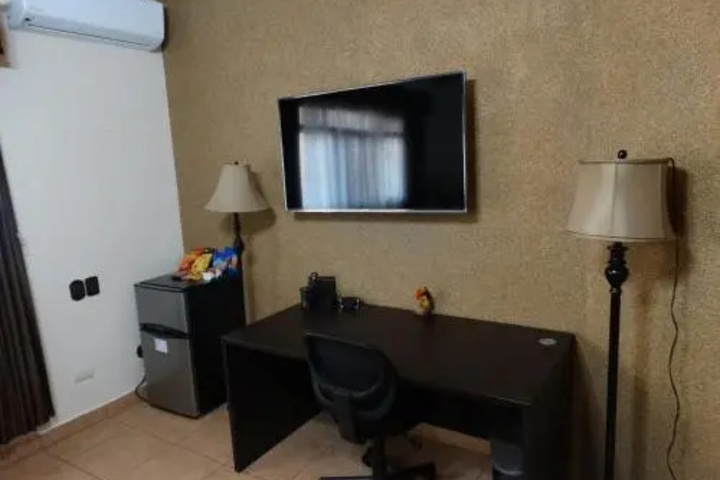 Room 3 of 4