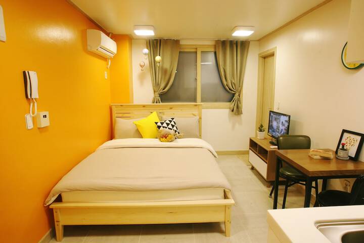 Room 10 of 122