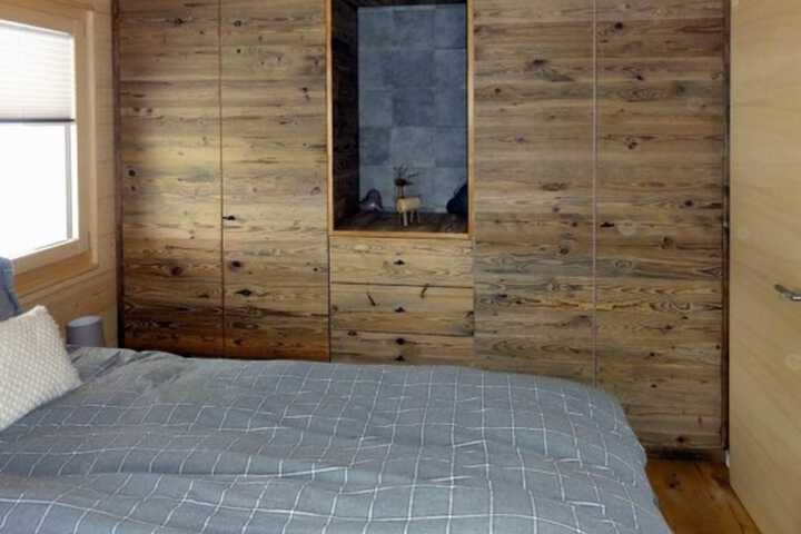 Room 5 of 33