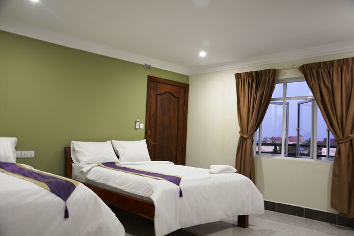 Room 9 of 44