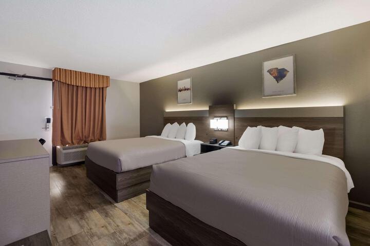 Double Accessible King Size Bed (6 of 6)