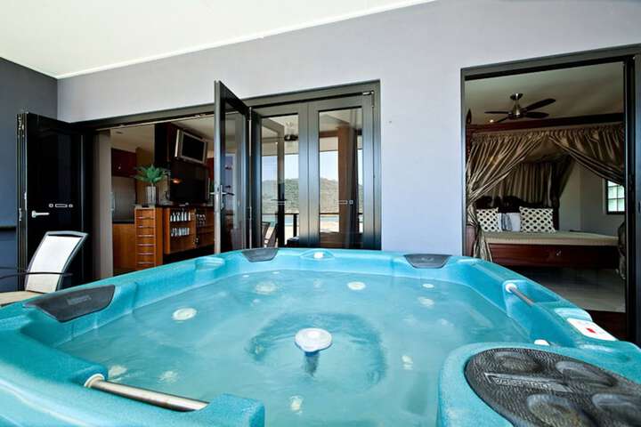 Room 2 of 27