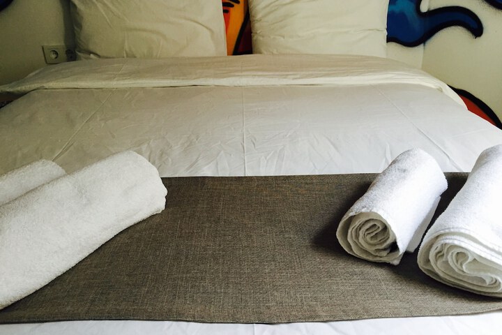 Room 4 of 21