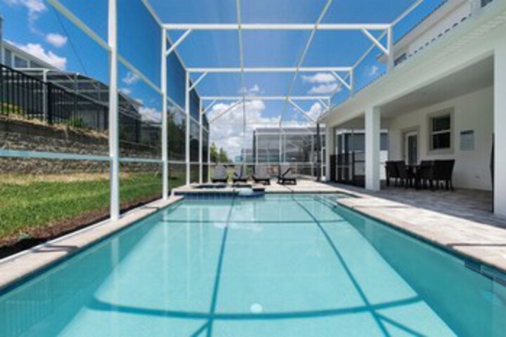 Pool 20 of 43
