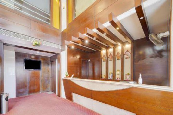 Hotel Devi Towerrs