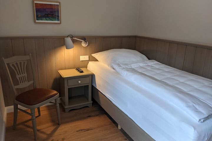 Room 11 of 70