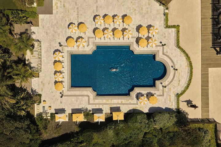 Pool 42 of 136