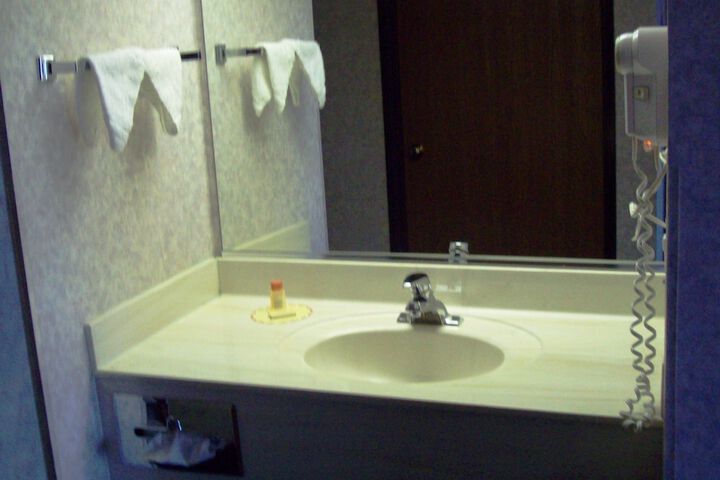 Room 15 of 27