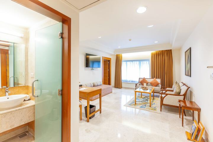 Room 15 of 40