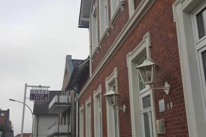Hotel 5 of 9