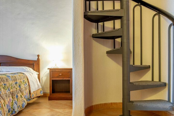 Room 6 of 21