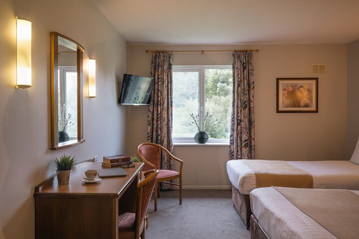 Room 7 of 49