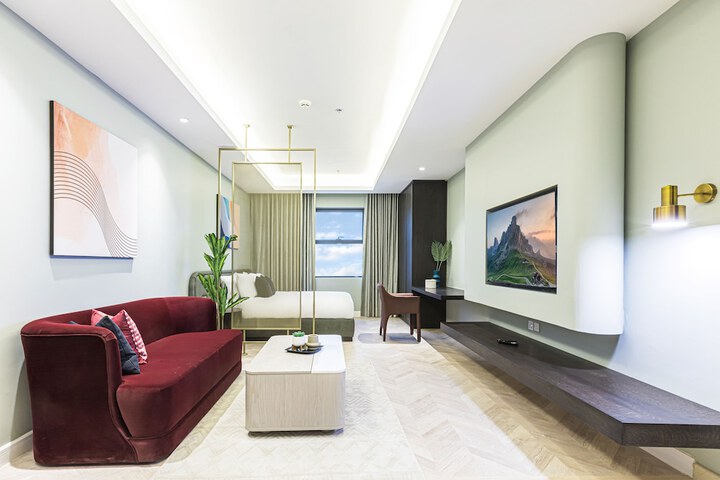 Room 9 of 85