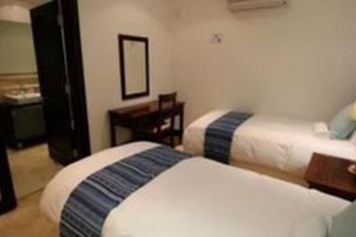 Room 2 of 5