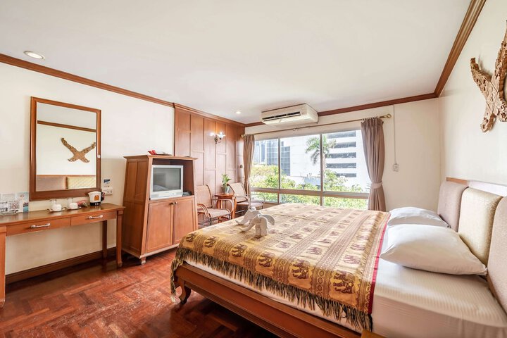 Room 5 of 39