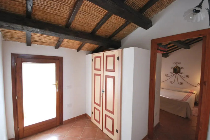 Room 5 of 20