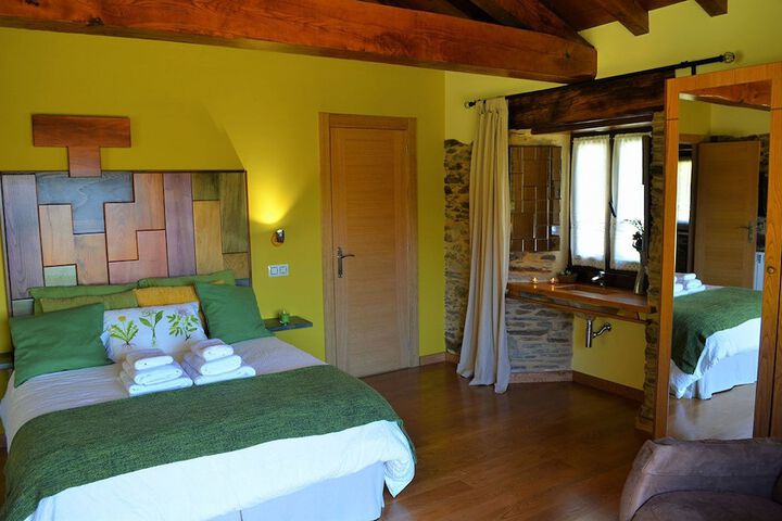 Room 2 of 46