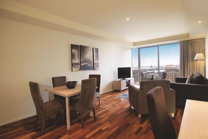 Room 50 of 77