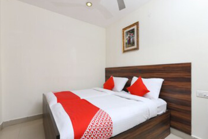 Room 20 of 27