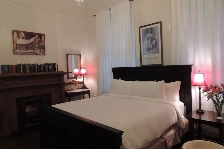 Room 15 of 49
