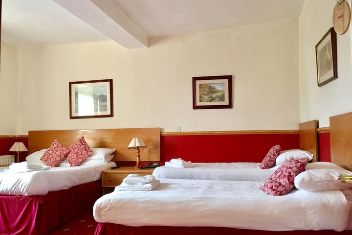 Room 9 of 38